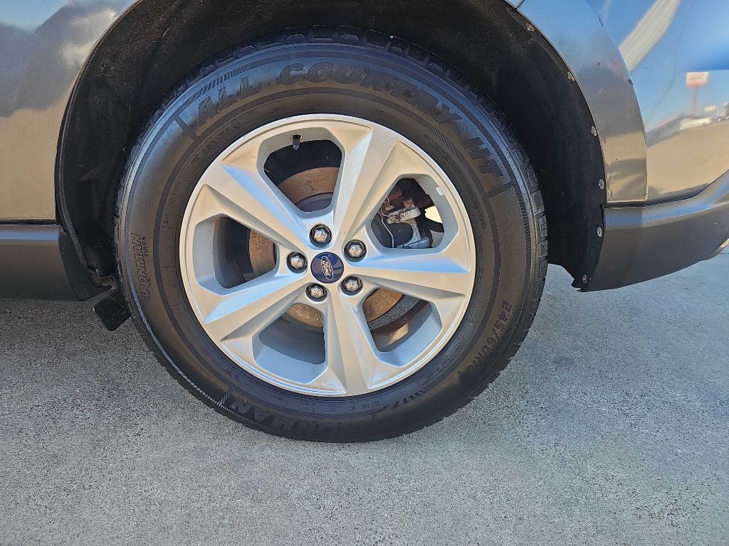 2018 Ford Edge Image 13