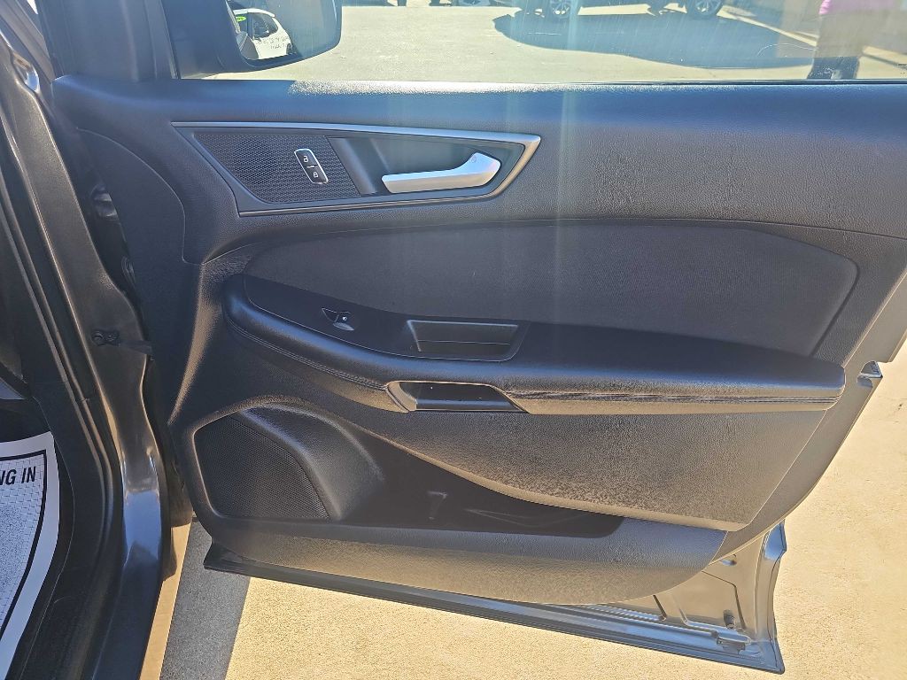 2018 Ford Edge Image 19