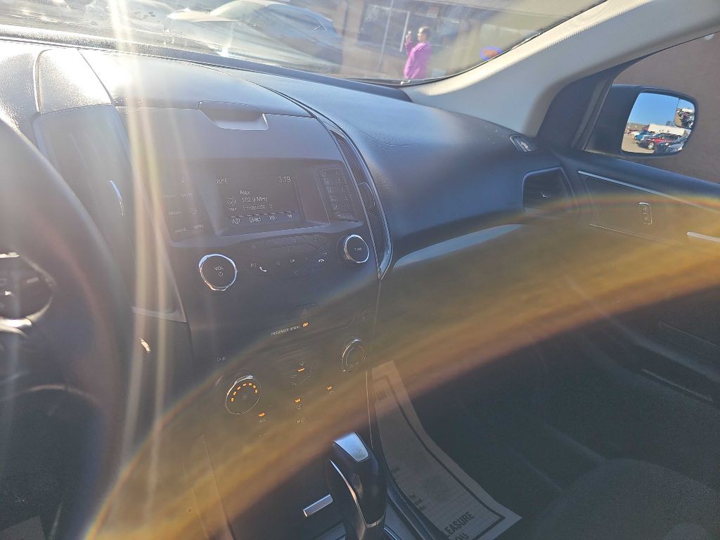 2018 Ford Edge Image 26