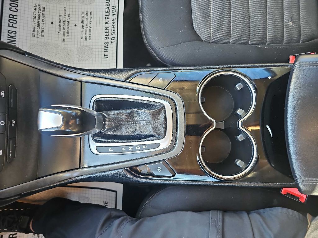 2018 Ford Edge Image 30