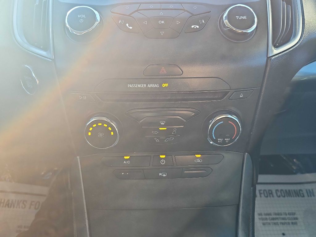 2018 Ford Edge Image 32