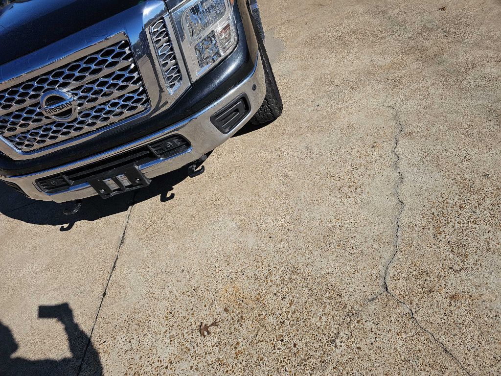 2019 Nissan Titan Image 8