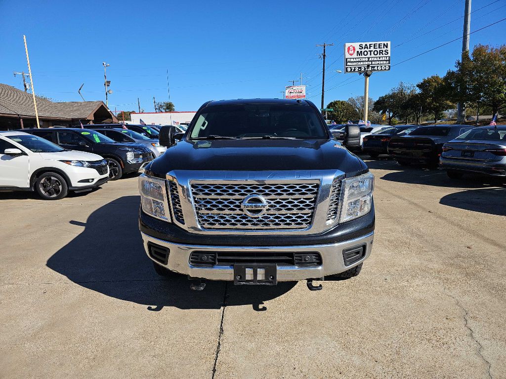 2019 Nissan Titan Image 9