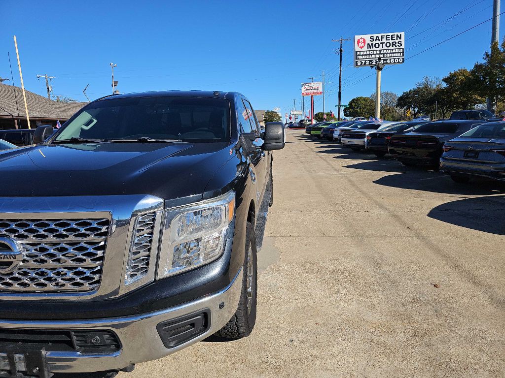 2019 Nissan Titan Image 10