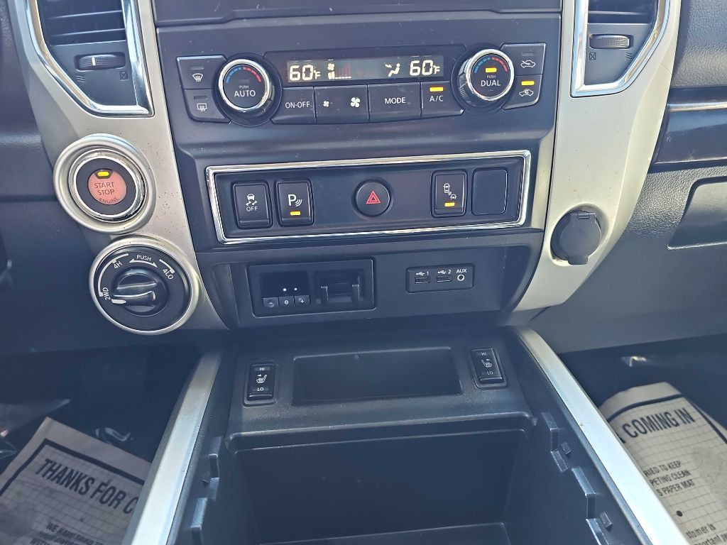 2019 Nissan Titan Image 30