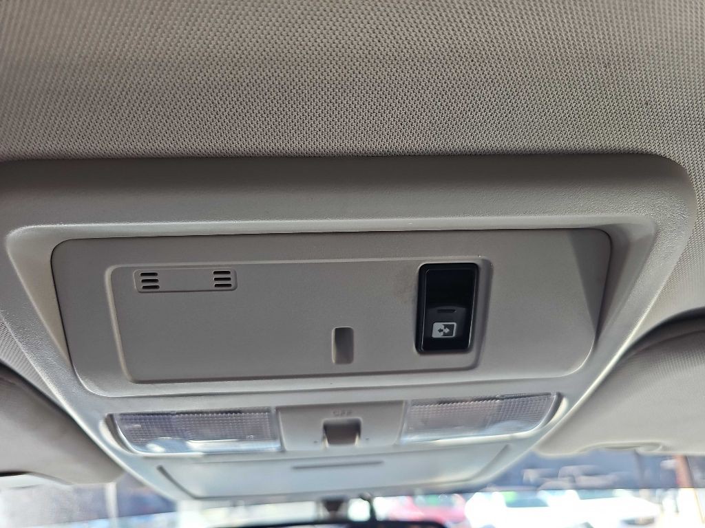 2019 Nissan Titan Image 36