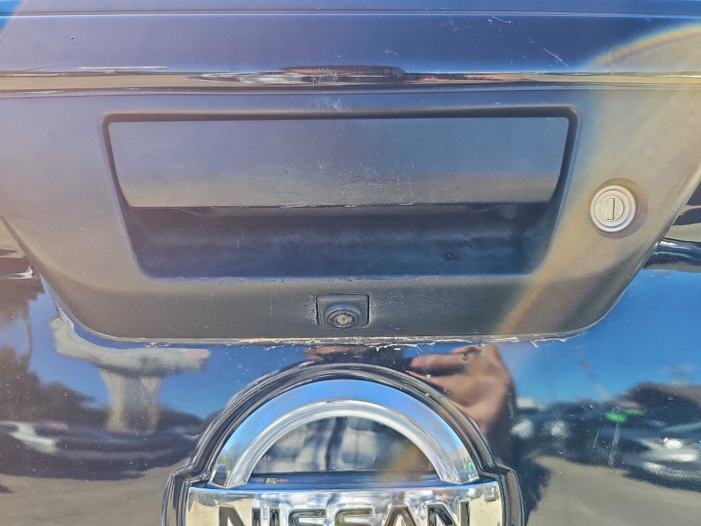 2019 Nissan Titan Image 38