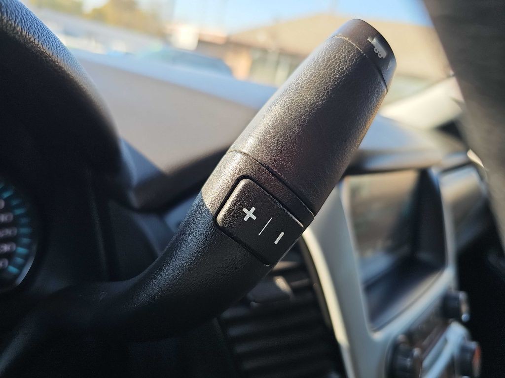 2019 GMC Yukon Image 32