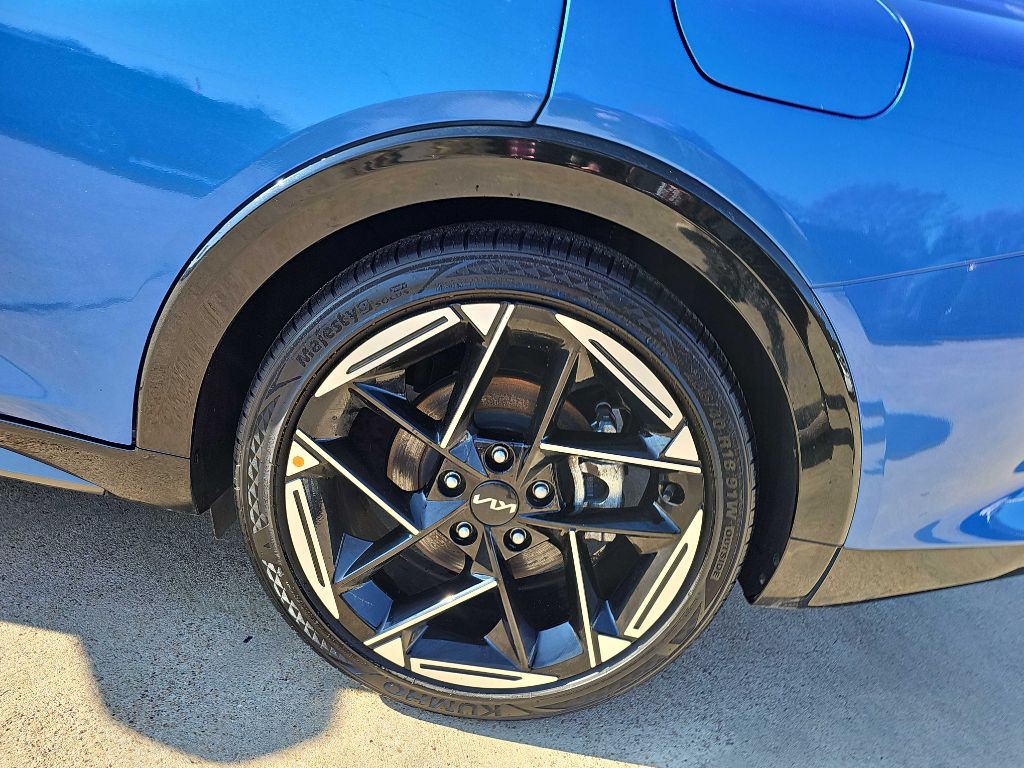 2025 Kia K4 Image 12