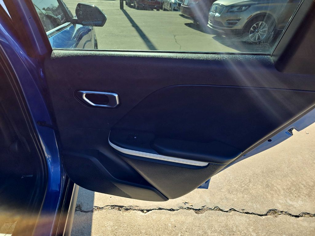 2025 Kia K4 Image 16