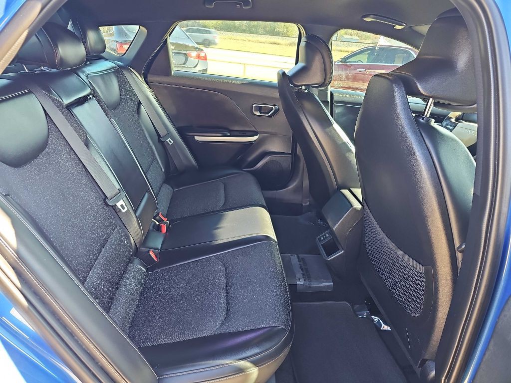 2025 Kia K4 Image 17