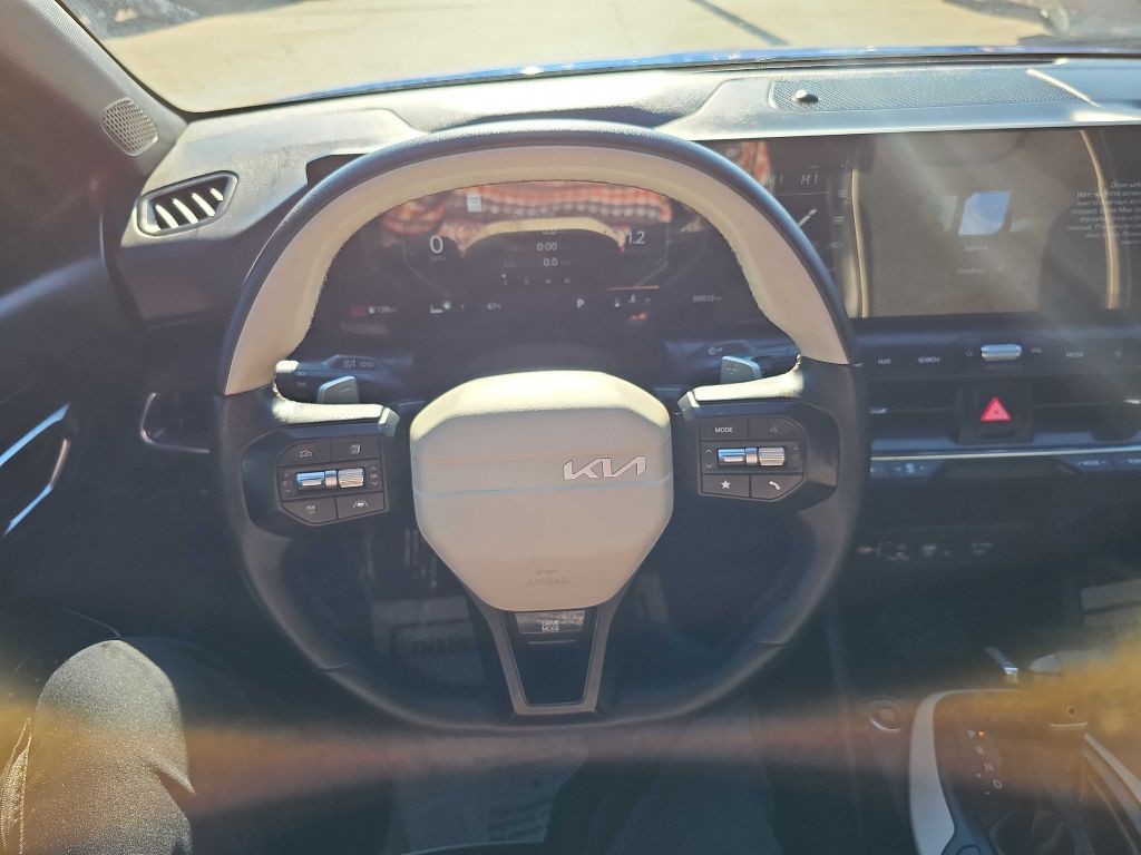 2025 Kia K4 Image 21