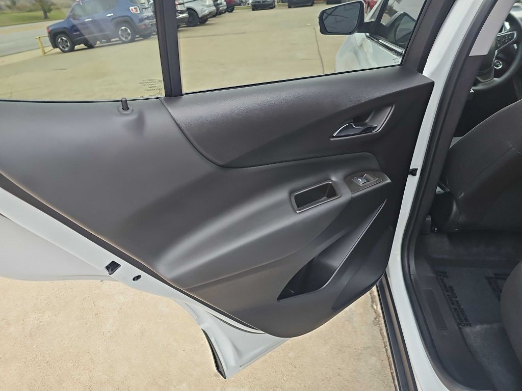 2023 Chevrolet Equinox Image 17