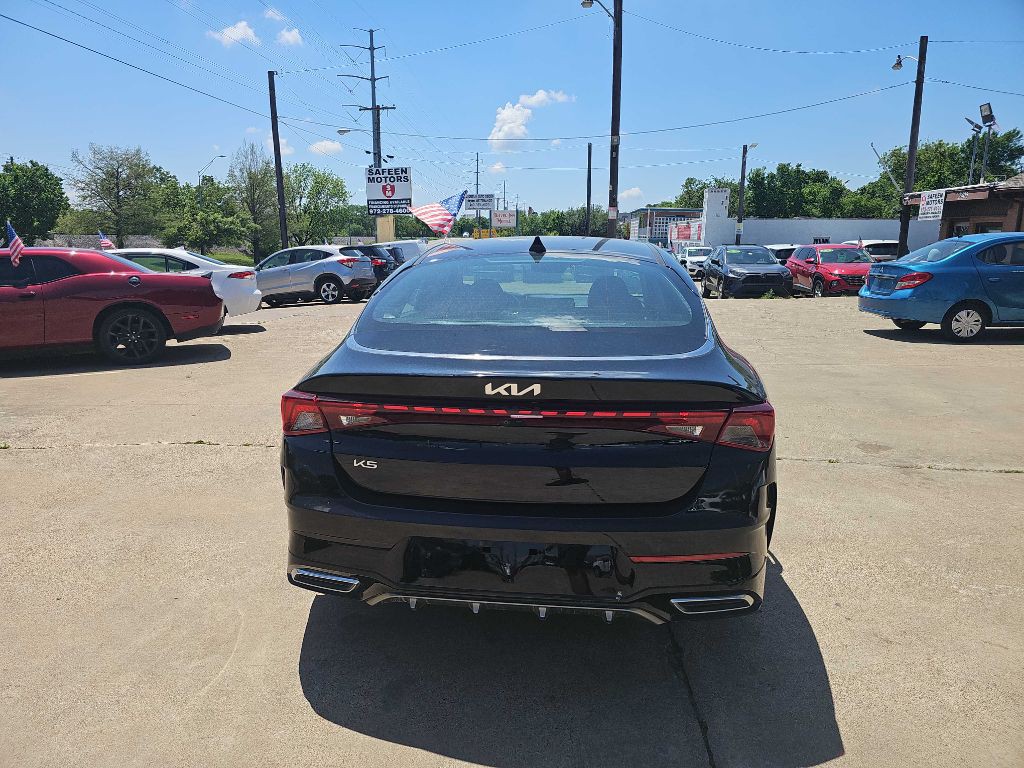 2023 Kia K5 Image 4