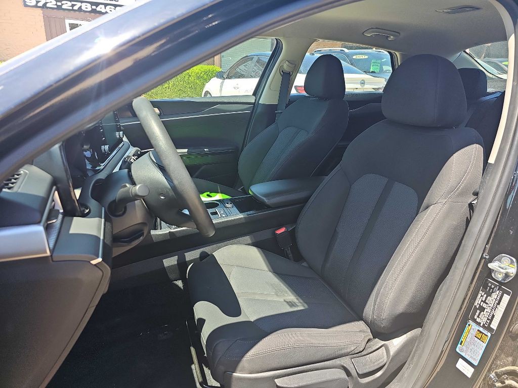 2023 Kia K5 Image 13