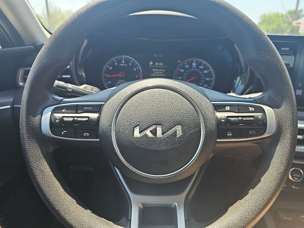 2023 Kia K5 Image 23