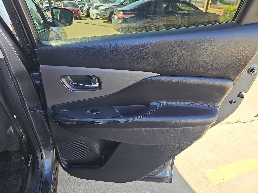 2020 Nissan Murano Image 16