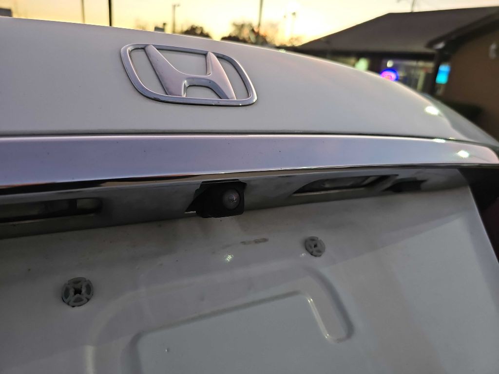 2017 Honda Accord Image 32