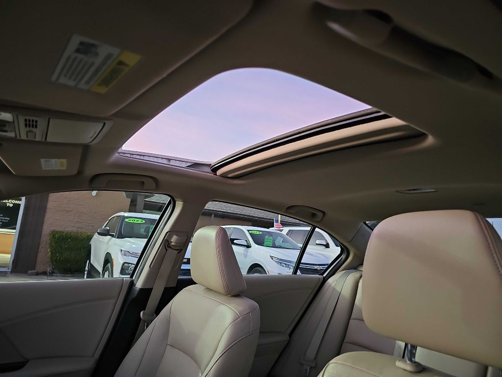 2017 Honda Accord Image 35