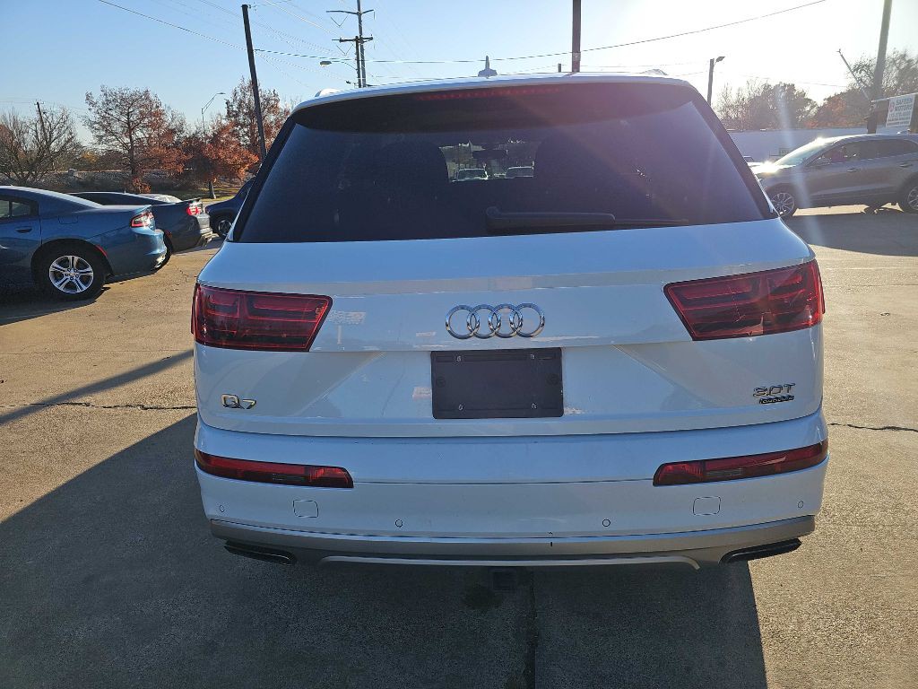 2018 Audi Q7 Image 8