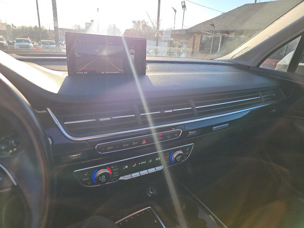 2018 Audi Q7 Image 32