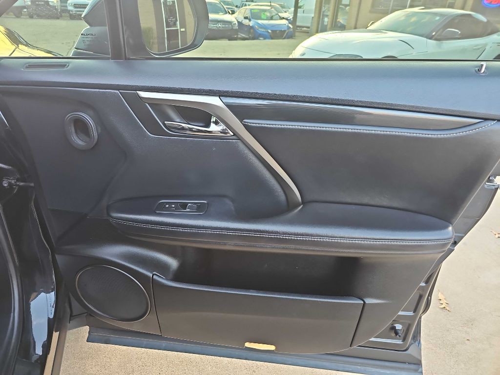 2018 Lexus RX Image 17