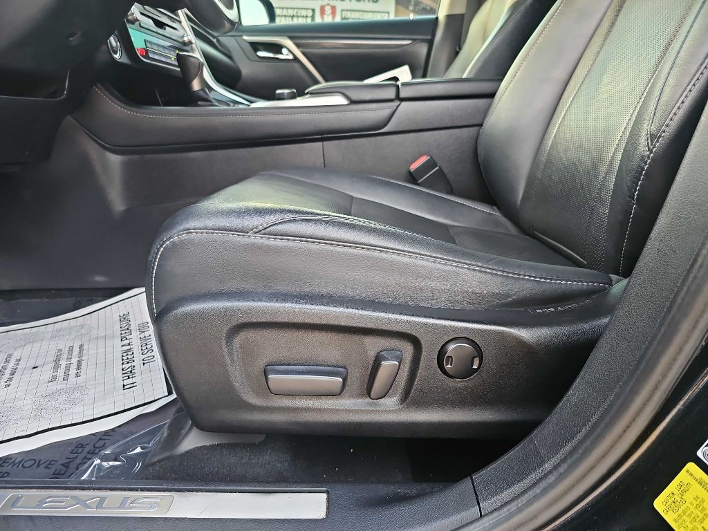 2018 Lexus RX Image 20