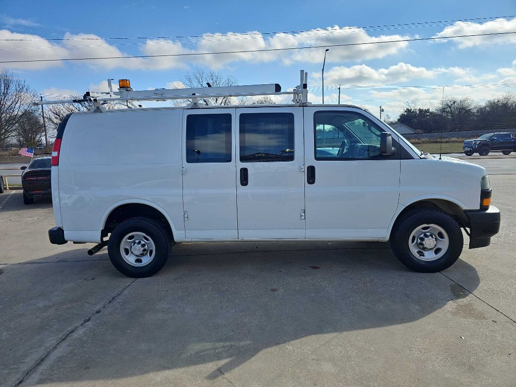 2019 Chevrolet Express Image 6
