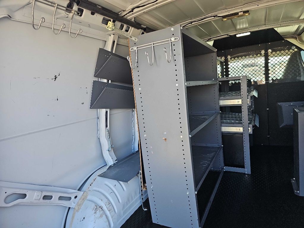 2019 Chevrolet Express Image 20