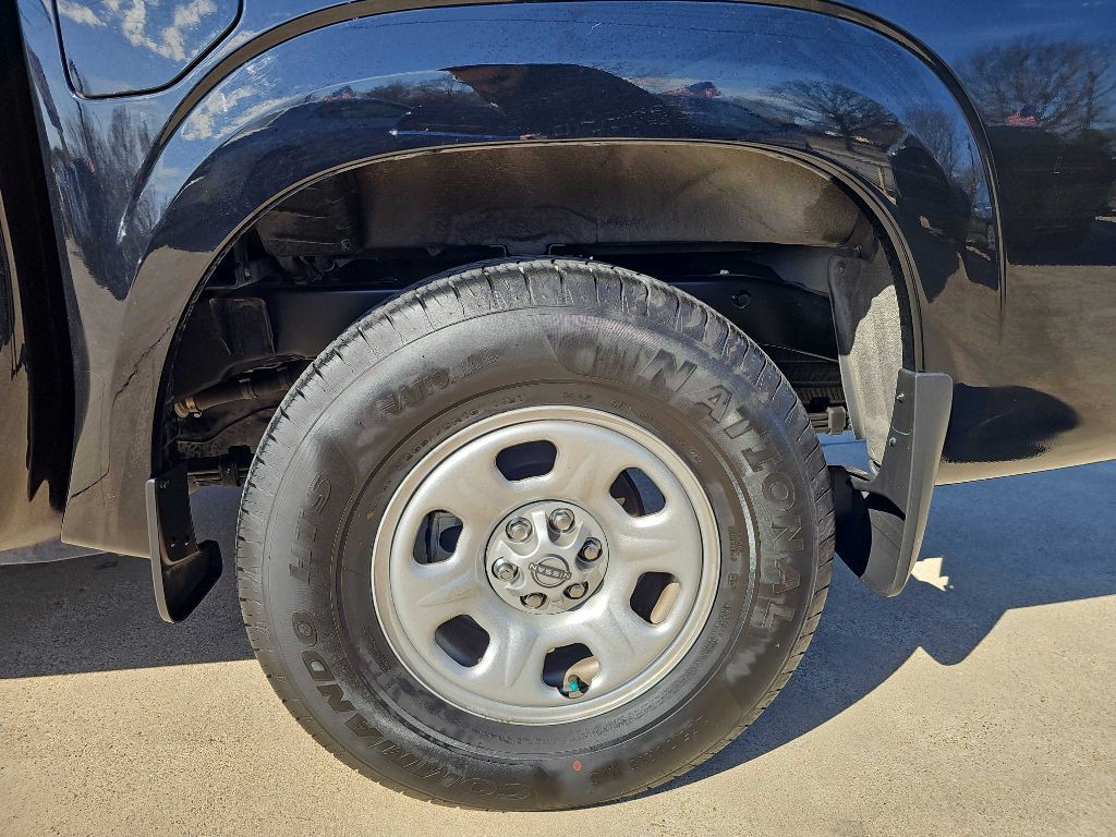 2022 Nissan Frontier Image 12