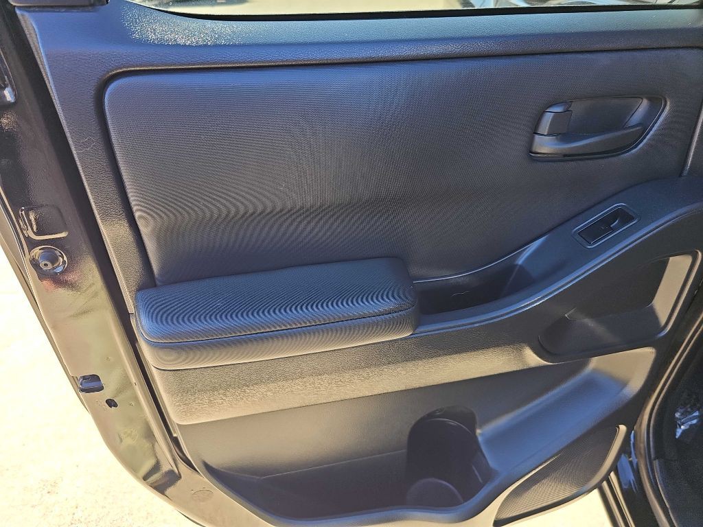 2022 Nissan Frontier Image 14