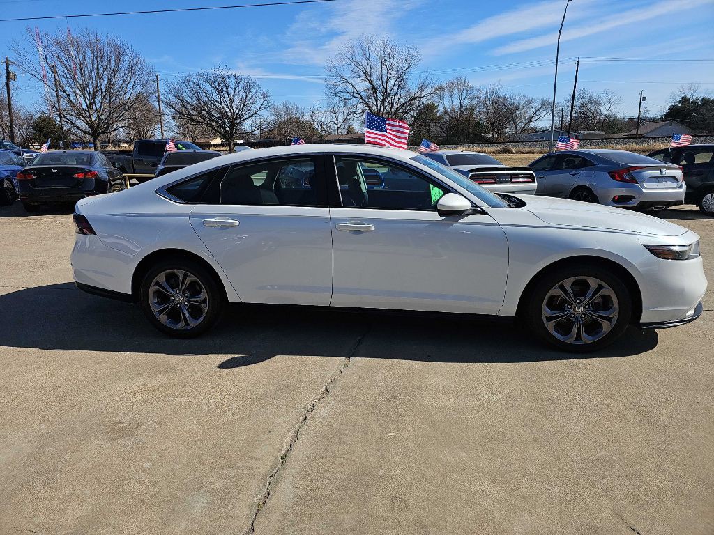 2024 Honda Accord Image 2