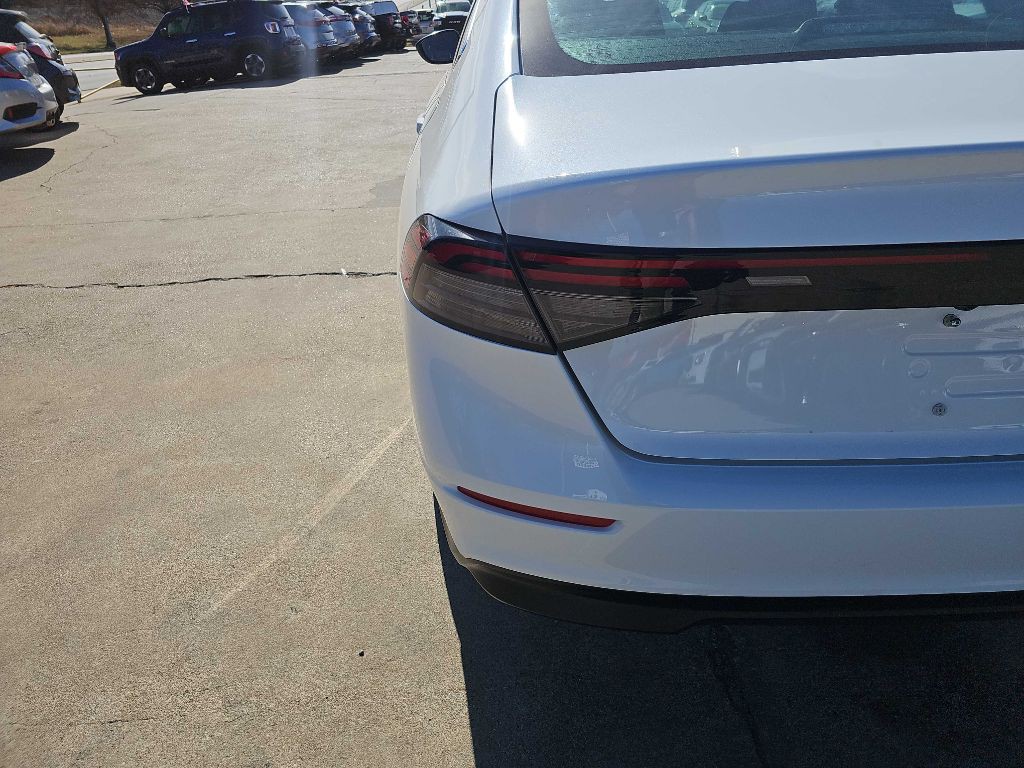 2024 Honda Accord Image 10