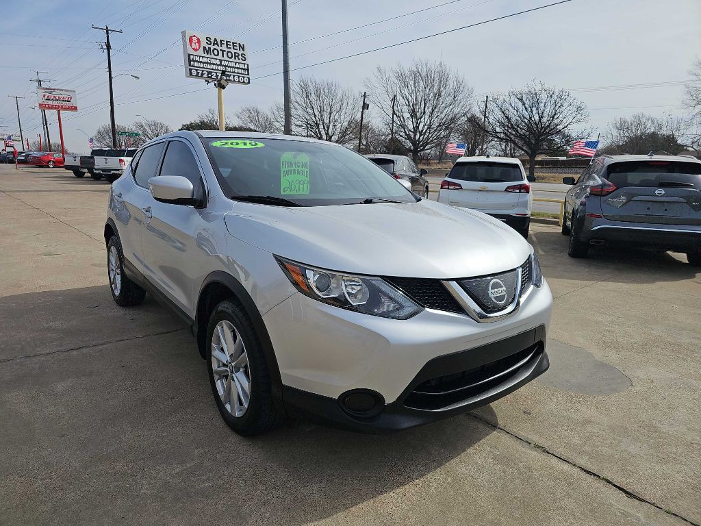 2019 Nissan Rogue Image 3