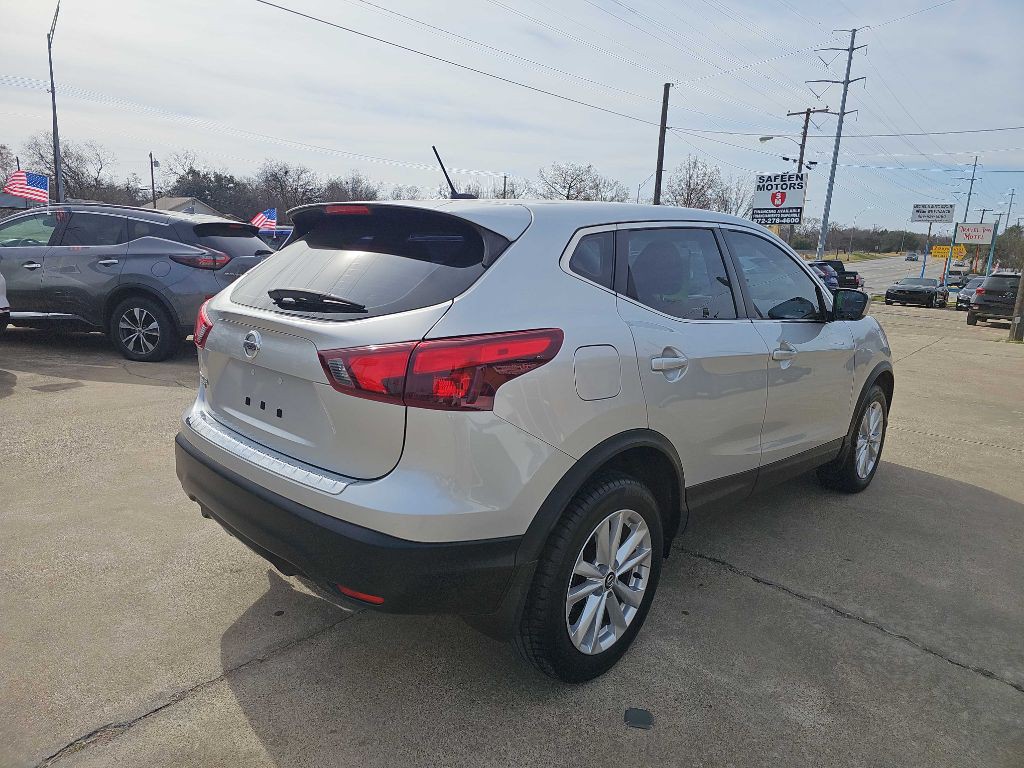 2019 Nissan Rogue Image 4