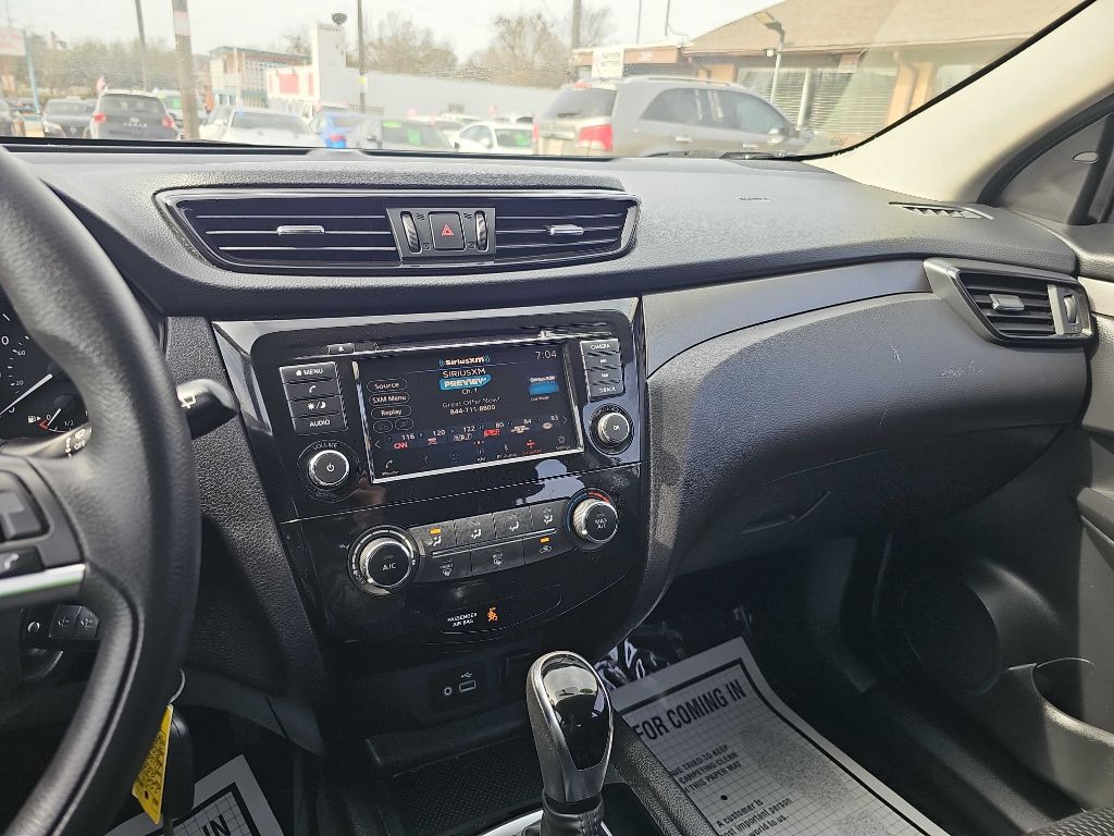 2019 Nissan Rogue Image 26