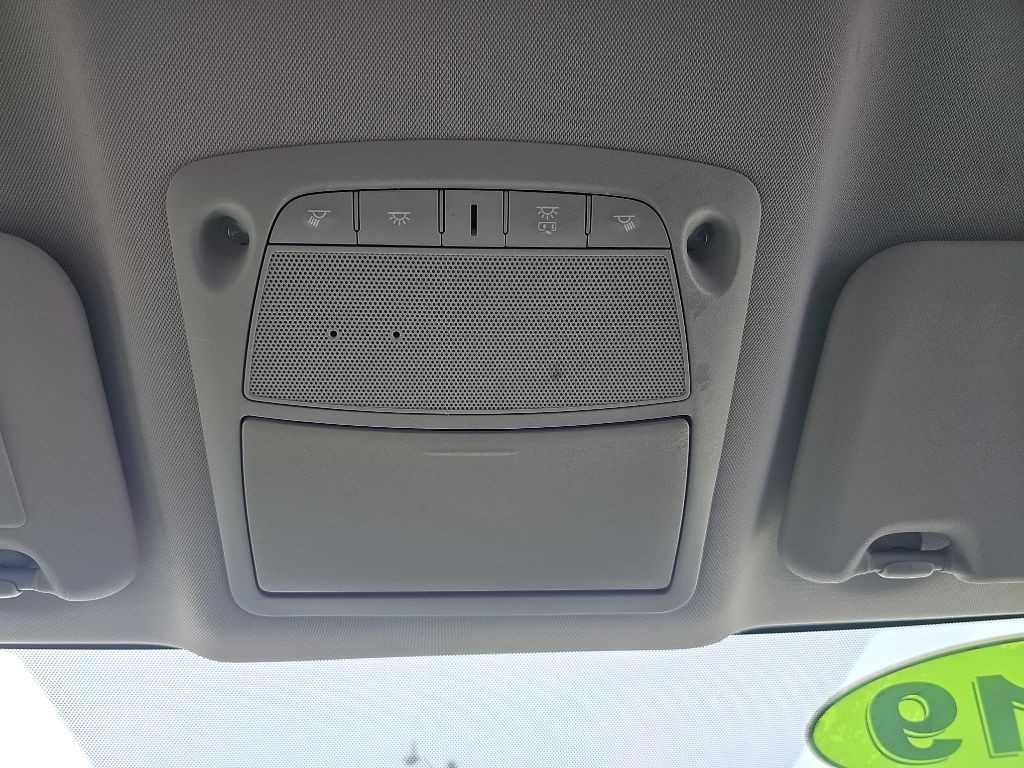 2019 Nissan Rogue Image 28