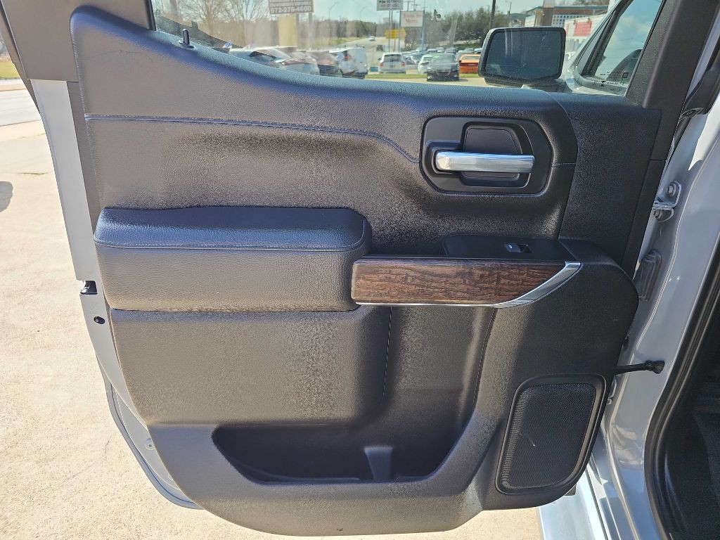 2024 GMC Sierra Image 11