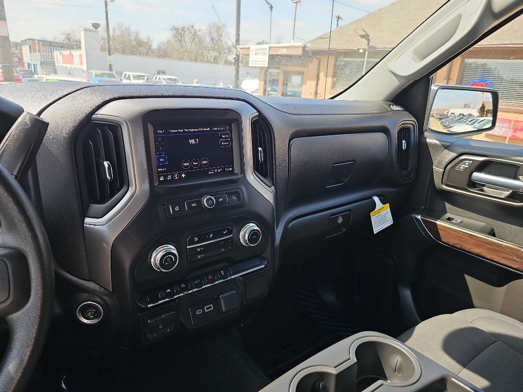 2024 GMC Sierra Image 24