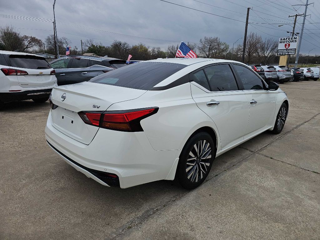 2024 Nissan Altima Image 5