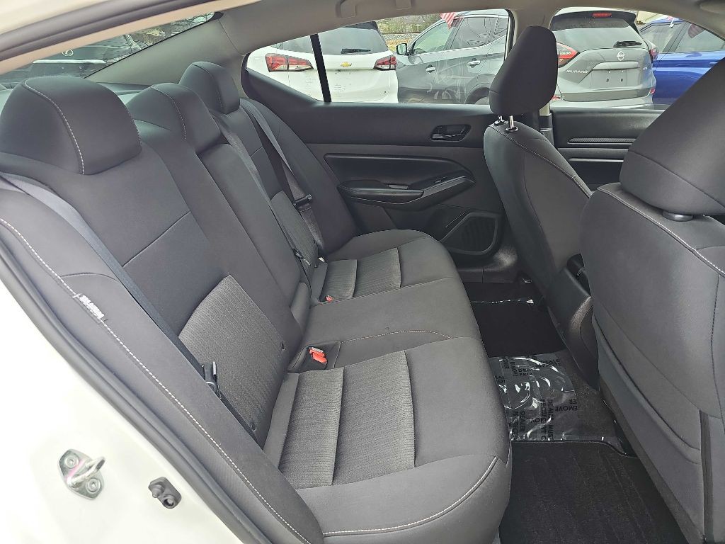 2024 Nissan Altima Image 15