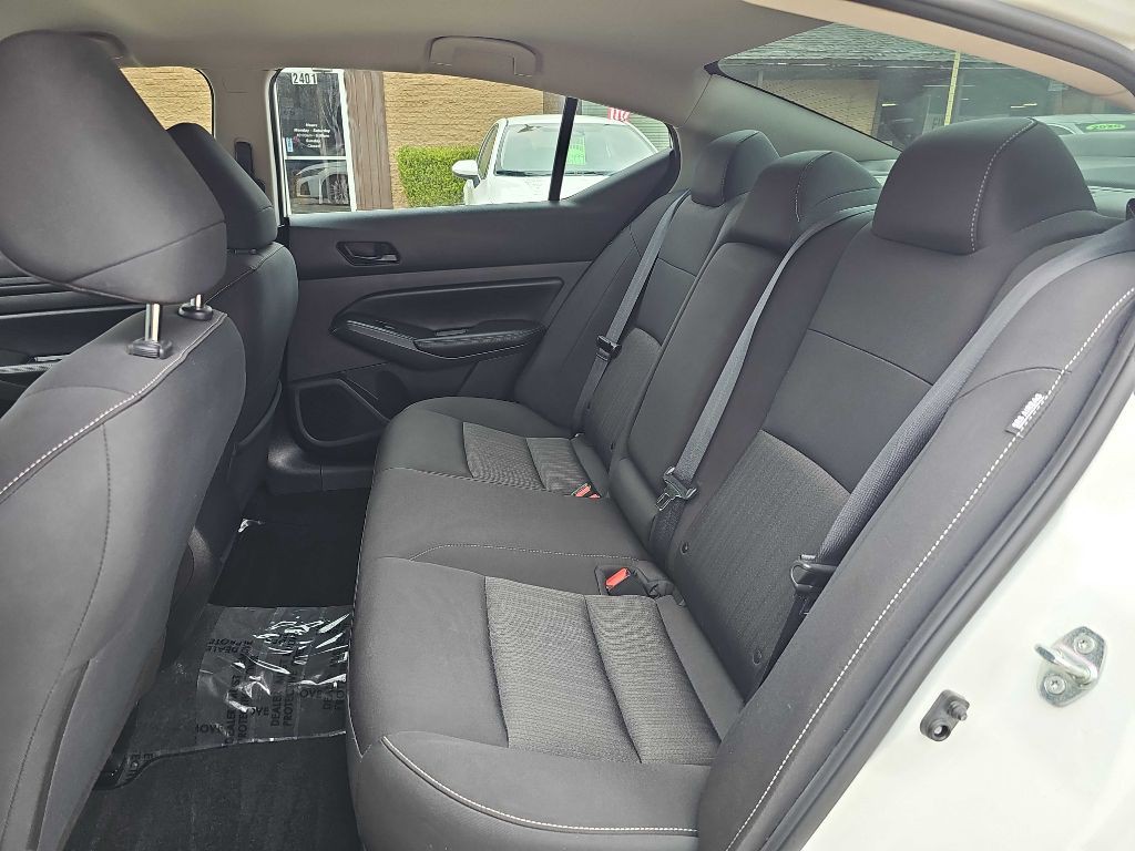 2024 Nissan Altima Image 18