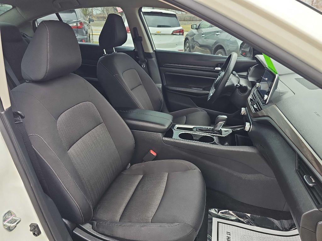 2024 Nissan Altima Image 20