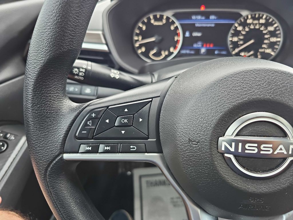 2024 Nissan Altima Image 21