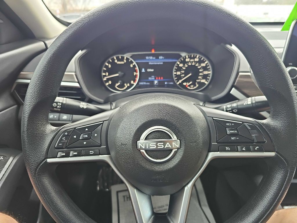 2024 Nissan Altima Image 23