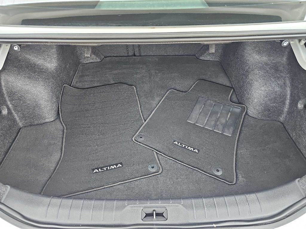 2024 Nissan Altima Image 33