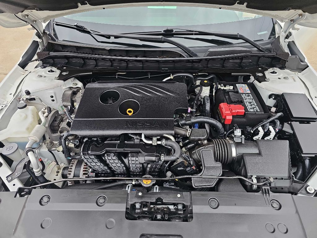 2024 Nissan Altima Image 35