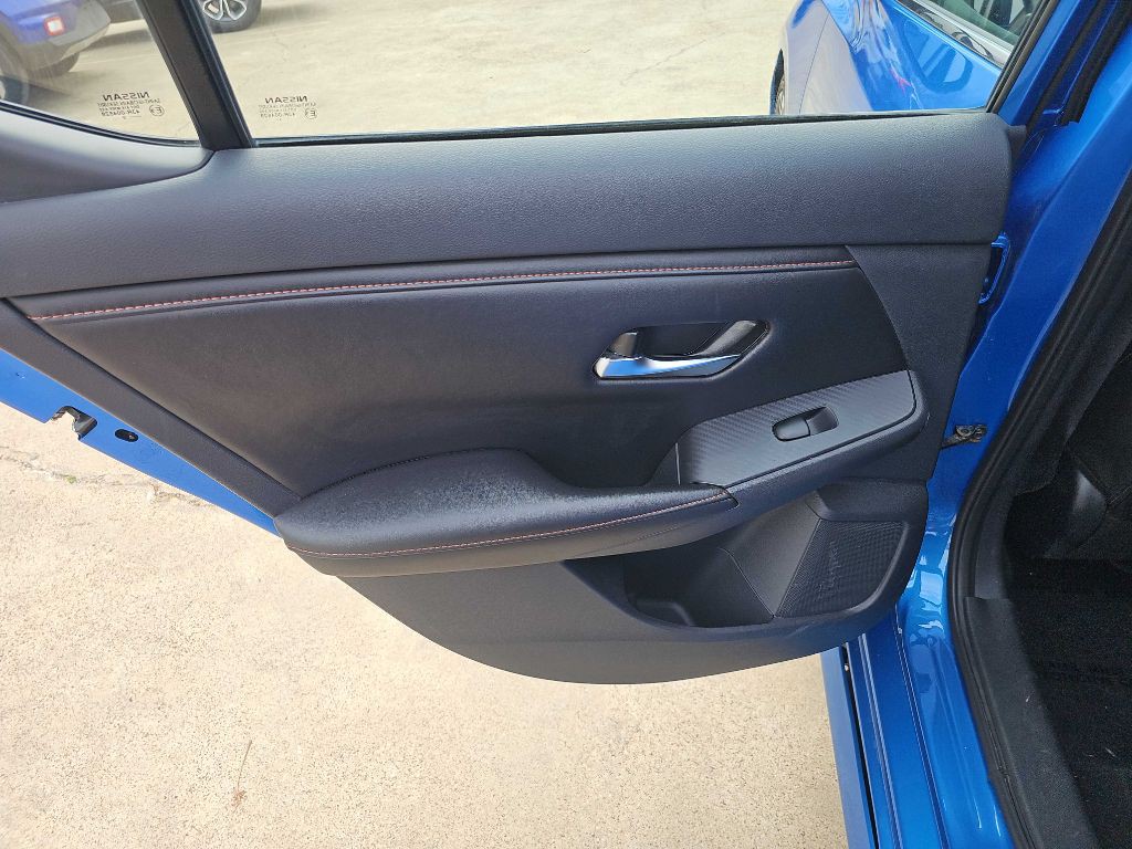 2022 Nissan Sentra Image 13