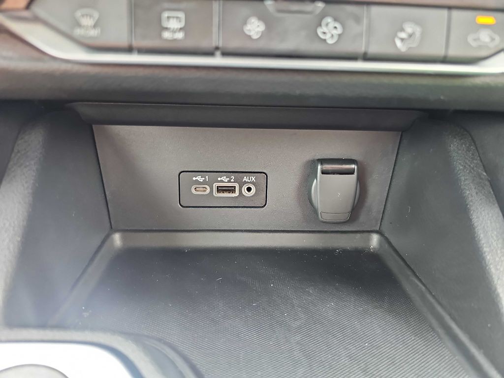 2022 Nissan Sentra Image 32