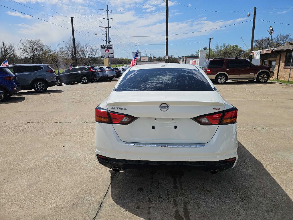 2023 Nissan Altima Image 3